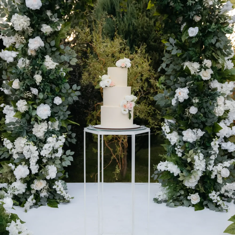 shutterstock_2588402281_0BZZ